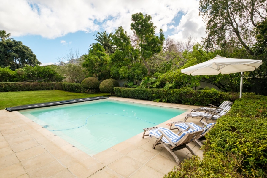 To Let 4 Bedroom Property for Rent in Constantia Western Cape